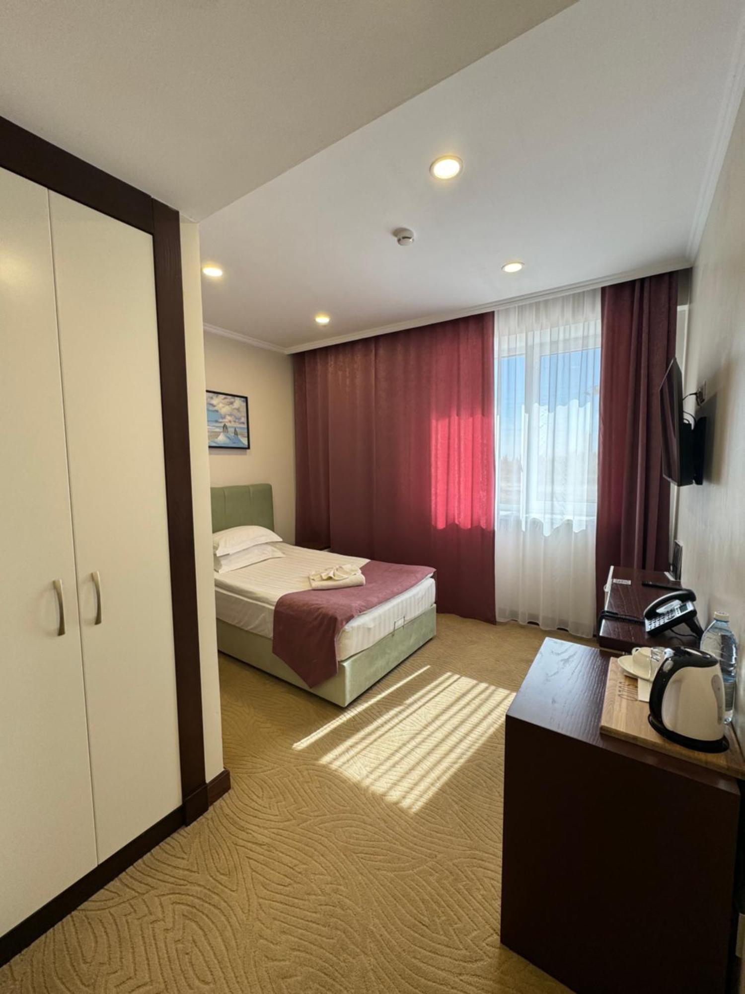 Sulo Atyrau Hotel Eksteriør bilde