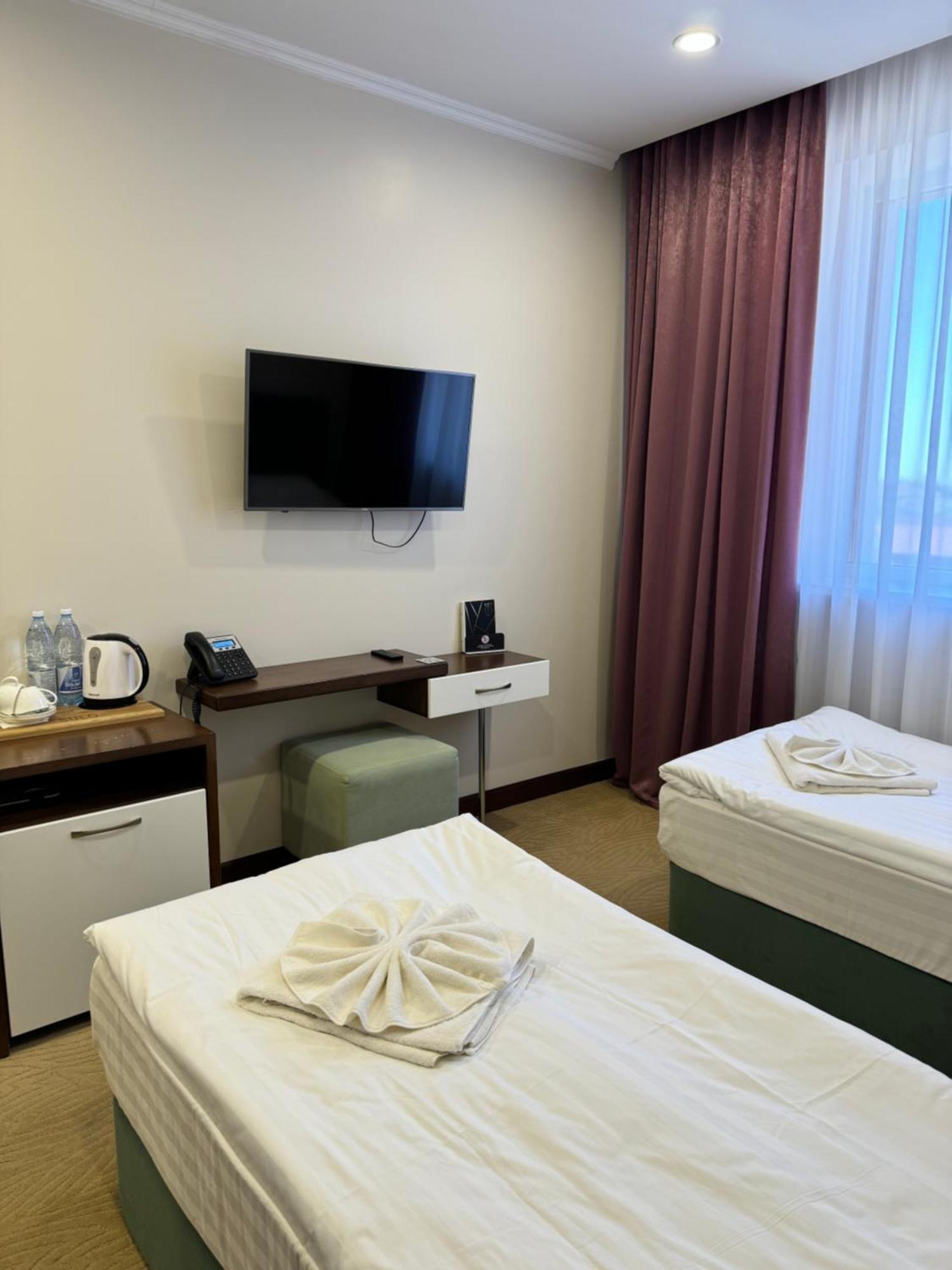 Sulo Atyrau Hotel Eksteriør bilde