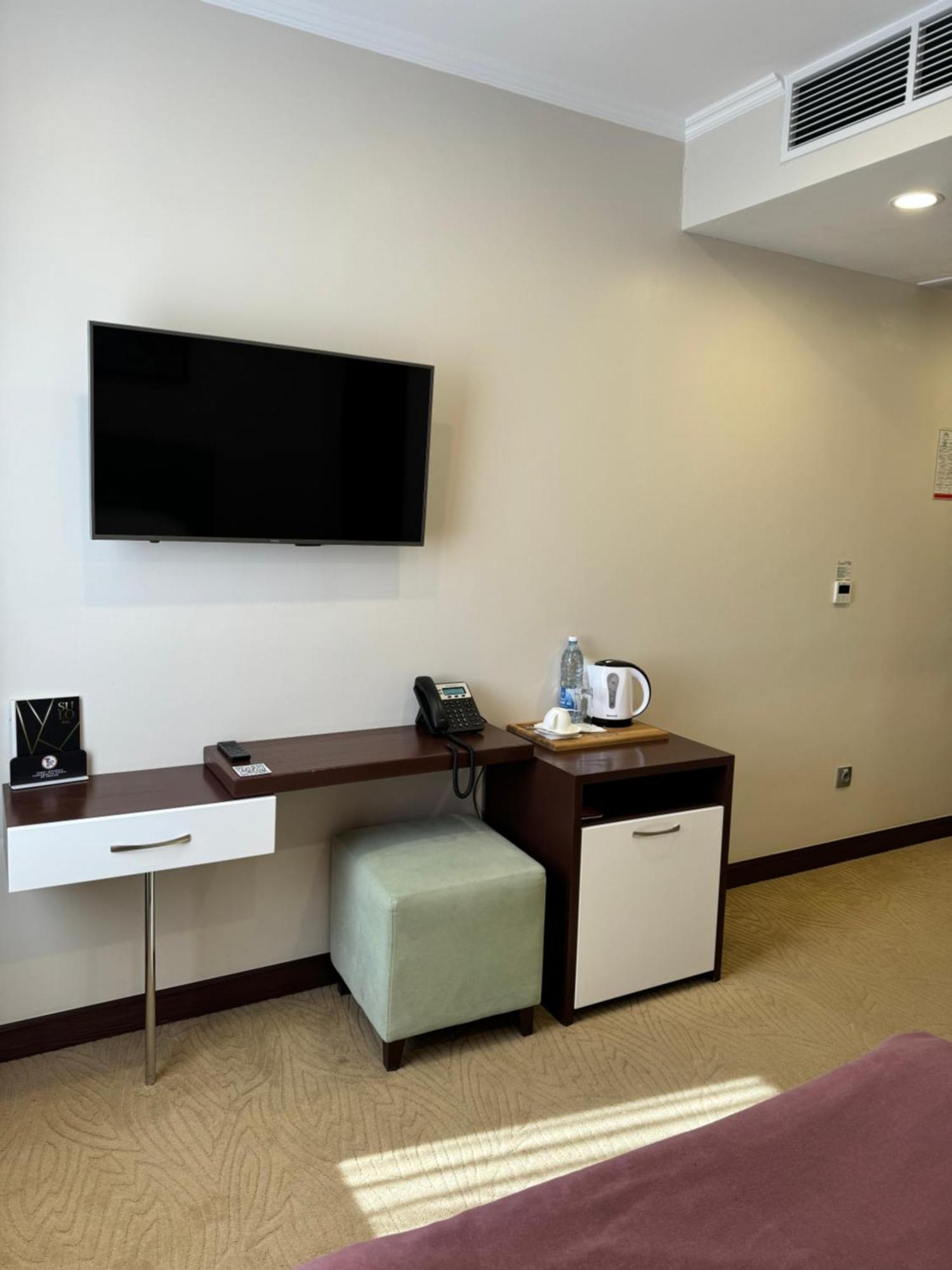 Sulo Atyrau Hotel Eksteriør bilde