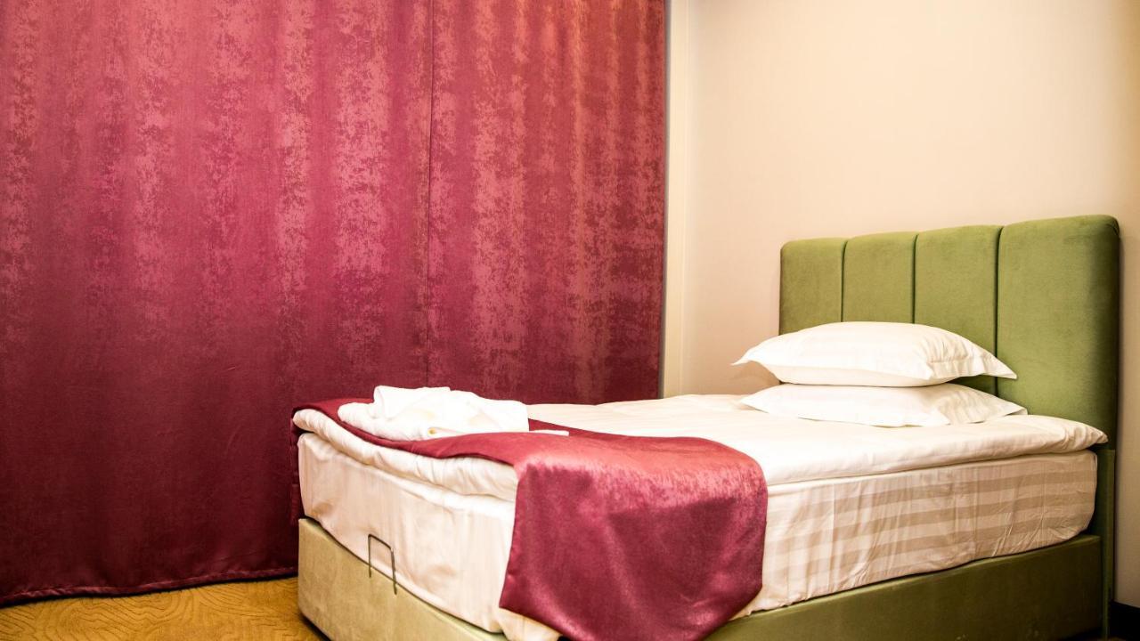 Sulo Atyrau Hotel Eksteriør bilde