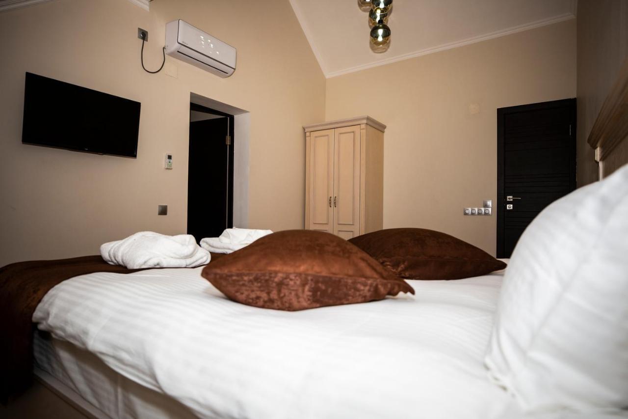 Sulo Atyrau Hotel Eksteriør bilde